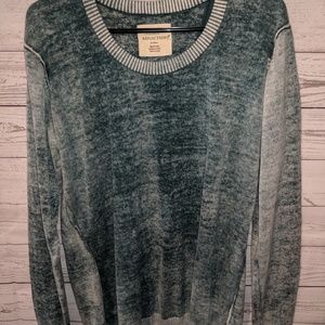 Green faded style sweater